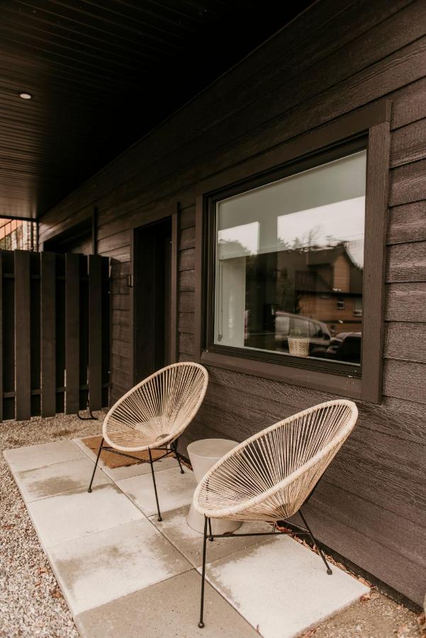 Drift West Coast Getaway Hotel Ucluelet Exterior photo